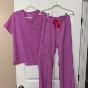 Figs Women's Scrub Set Pink Cloud